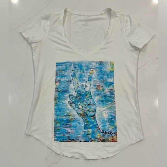 lululemon athletica Tops - Lululemon short sleeve white t shirt with Aldous Collins art  v neck local